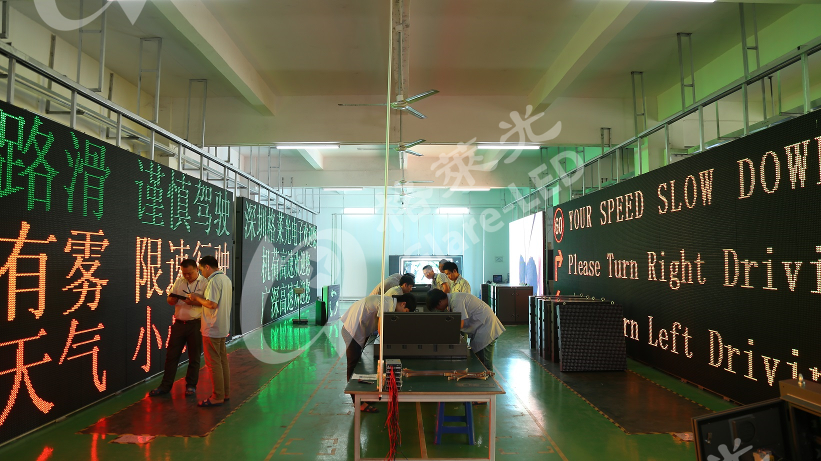 Highway Signs Traffic LED Display Screen with 16*8 Panel Size and 31.25mm Pixel Pitch