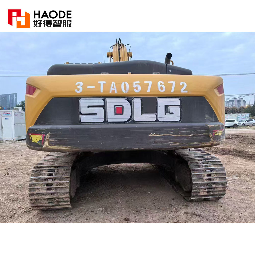China Famous Brand SDLG 30 Ton Medium Excavator E6300F Crawler Excavator with Attachments for Sale