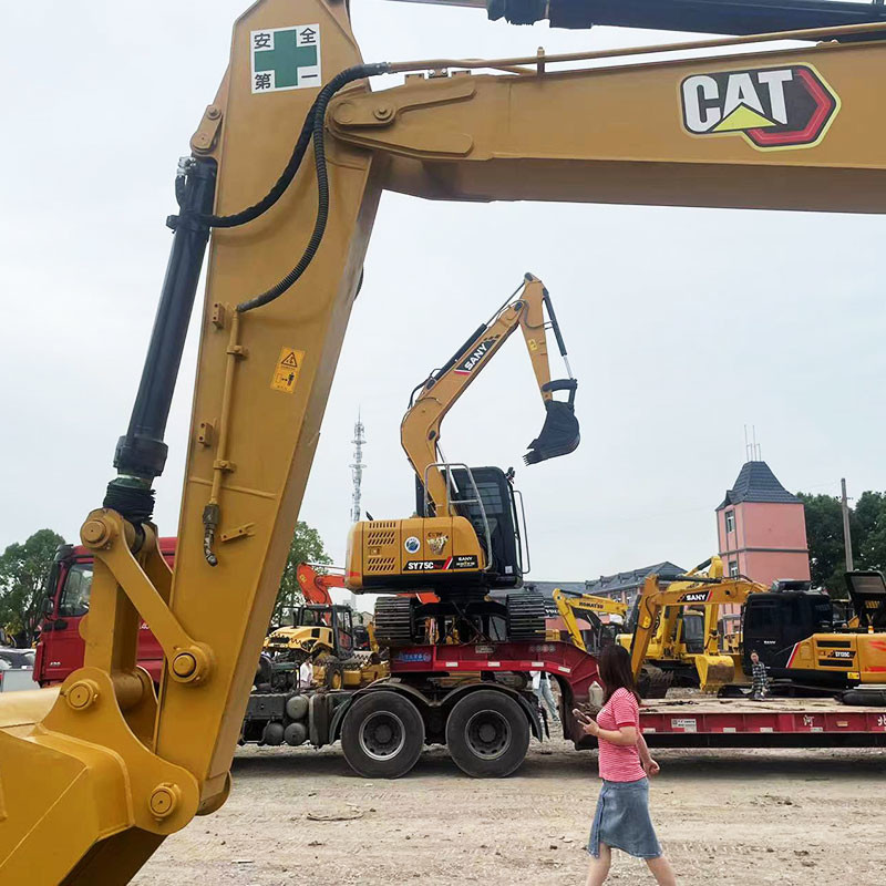 Used Caterpillar 315D2 Excavator 15ton Weight 300L Fuel Tank Capacity 91kw Rated Power