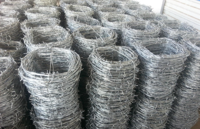 12x12 3.2mm Hot Dipped Galvanized Wire Silver 14x14 Barbed Wire