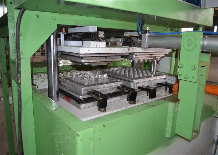 Durable Small Paper Pulp Molding Machine Molded Pulp Machine For Molded Pulp Container
