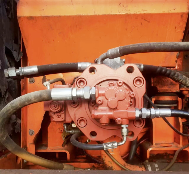 Good Condition Used Doosan DH225 Excavator with Original Design and 5000 Working Hours
