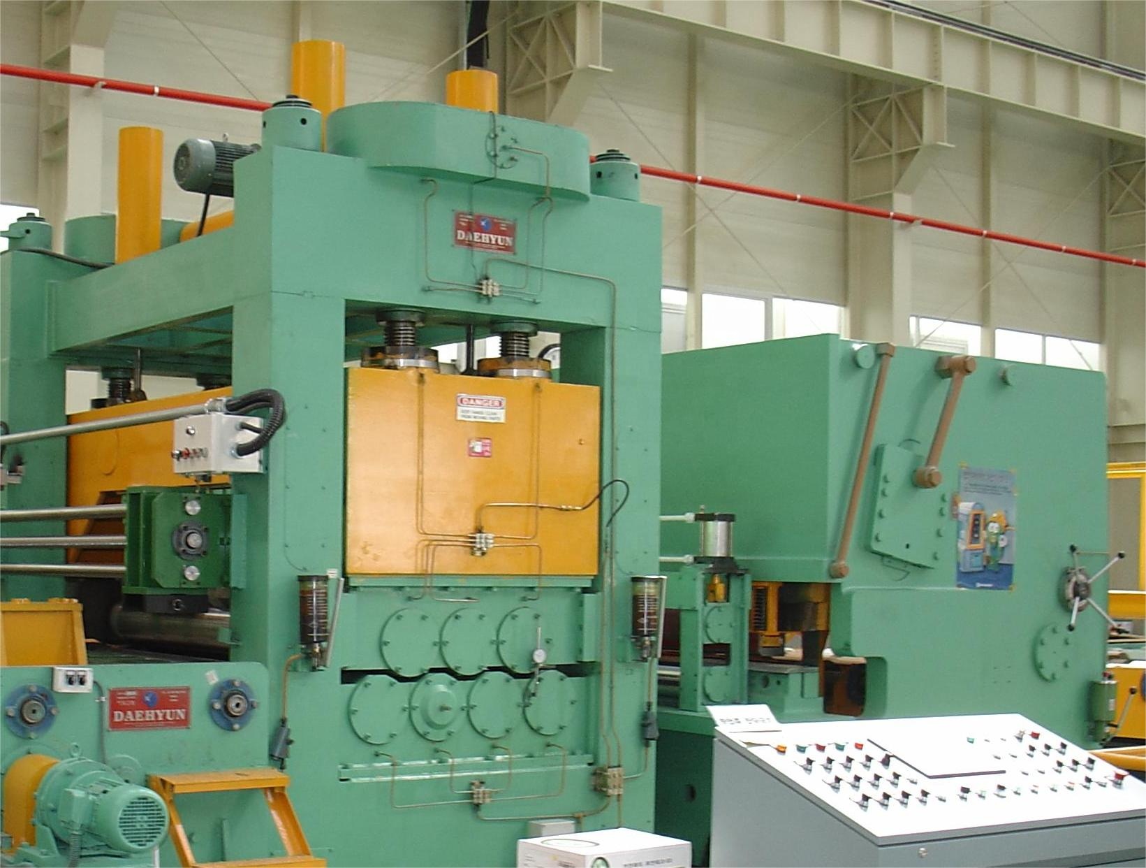 Leveler Steel Sheet Flattening Machine with Gear Core Components and Gear-driven Design