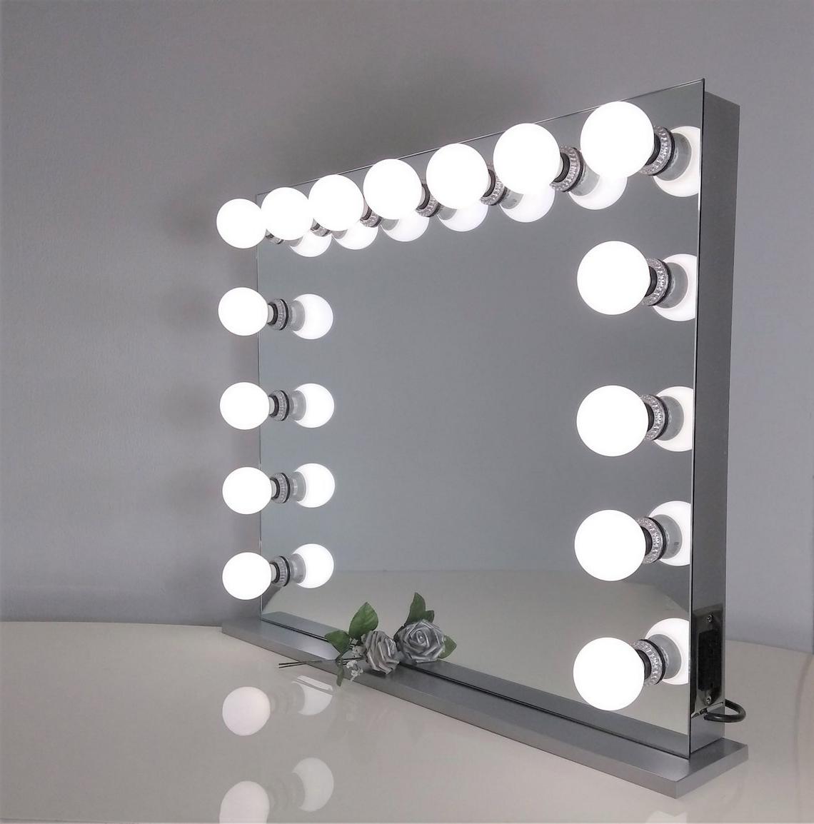 Custom Designs Vanity Lights Ideal for Table Desktop Dresser and Bathroom Dressing