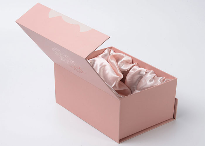 Handmade Beautiful Pink Gift Box , Magnetic Paper Box Simple Recyclable
