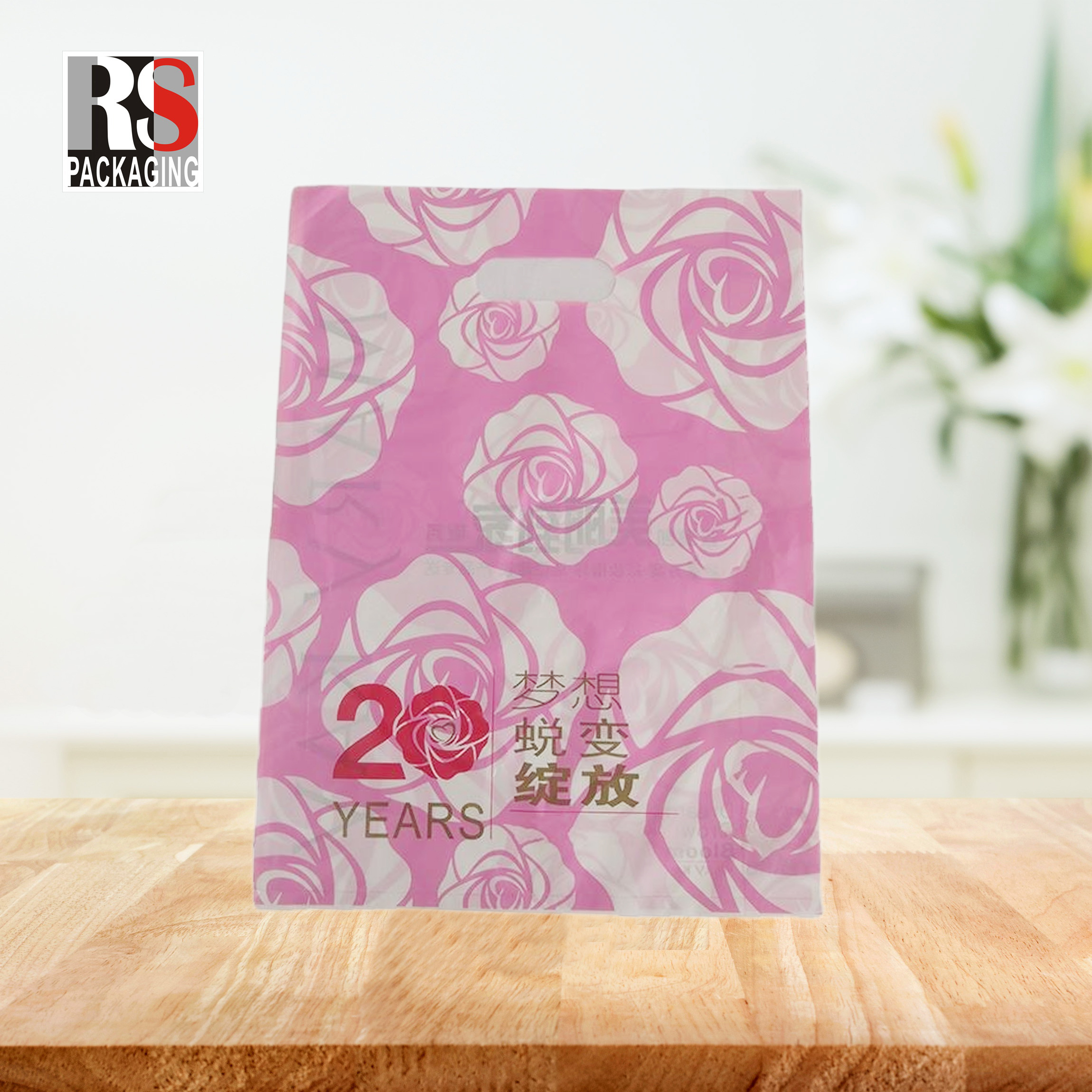 Plastic Handle Shopping Bag Recyclable Gravure Printing For Boutique Customized