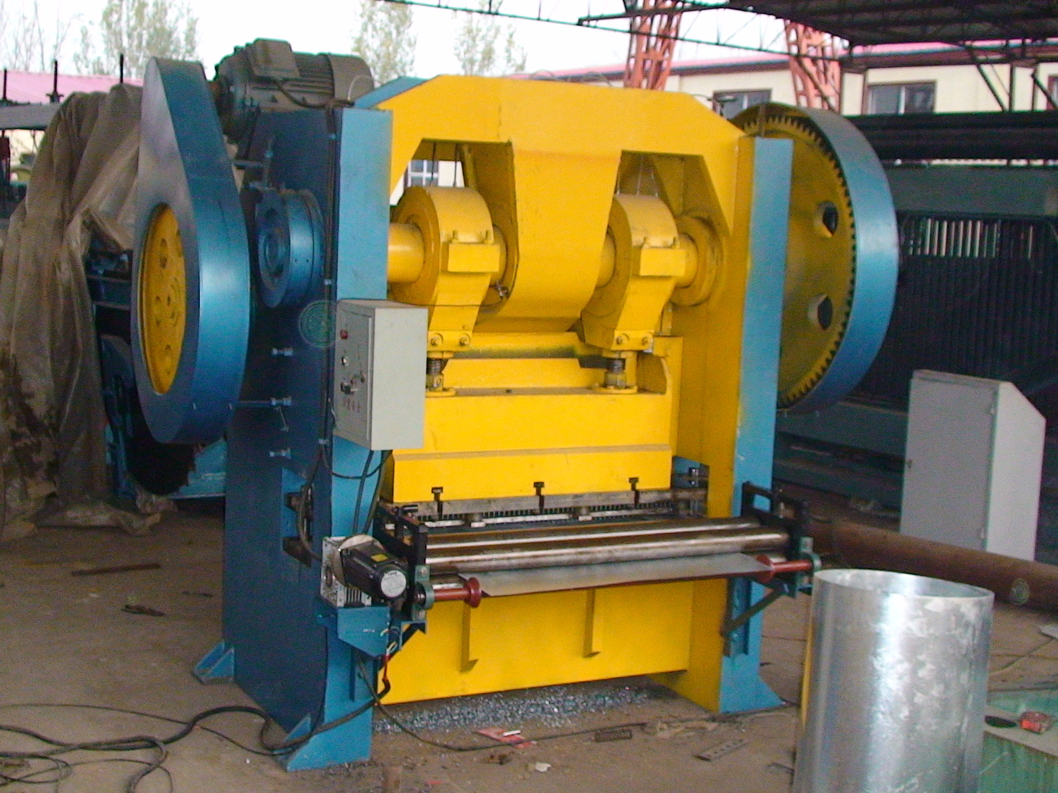 1000mm Perforated Metal Mesh Machine