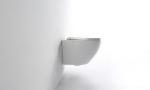 Chaozhou Suppliers New Design Gravity Flushing Bathroom Ceramic Rimless Wall