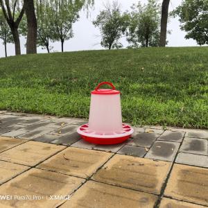 China Modern Thick Plastic Poultry Feeder Sturdy Durable Capacity 2.5L wholesale