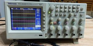 China Used Tektronix TDS2024B Multi-Channel 4CH 2GSs 200MHz Color DSO Good Condition on sale