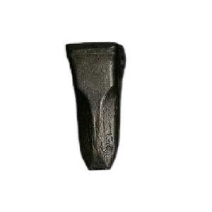 China Black D225 Komatsu Excavator Bucket Teeth Carbon Steel Material wholesale