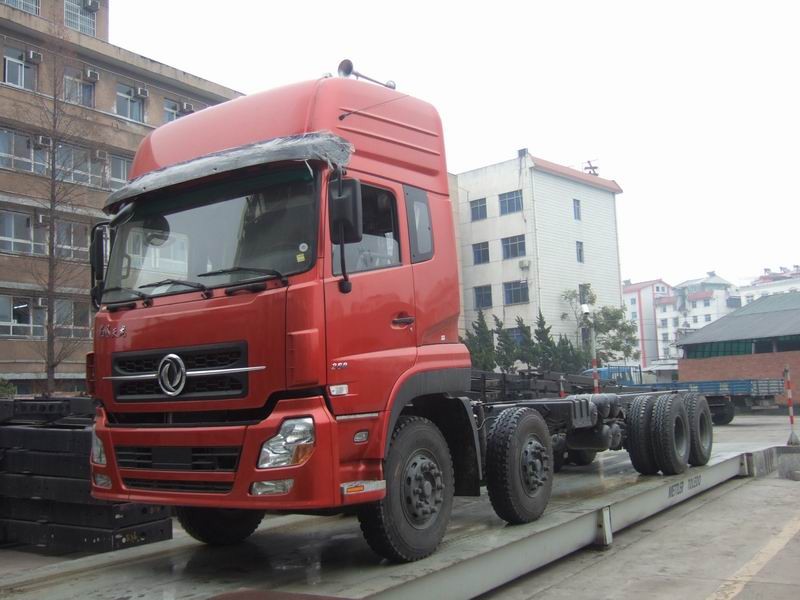 315HP Euro3 Dongfeng Kinland DFL1311A4J Truck Chassis,Chasis De Camión,Camion Châssis