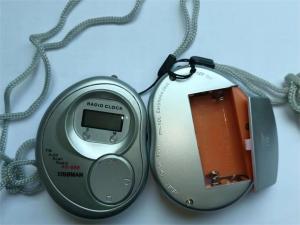 China Cartoon Pocket Radio Receiver Band Frequency 108MHz Mini Speaker Radio wholesale