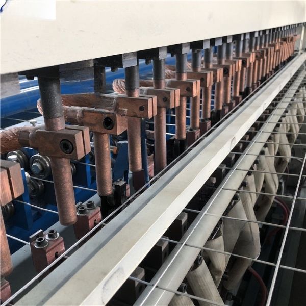 High Durability Wire Mesh Welding Machine Automatic 5.5kw 60-180 Times/Min Welding Speed