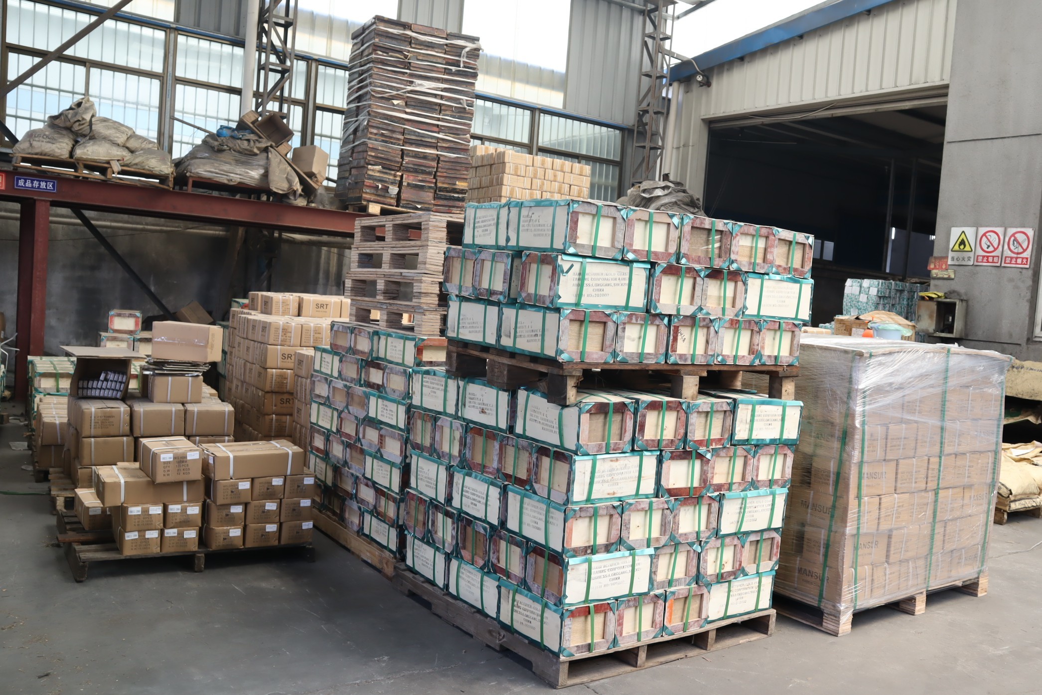 Dark Brown Color Spring Loaded Hinges , Screen Door Spring Hinges Paper Box Packing