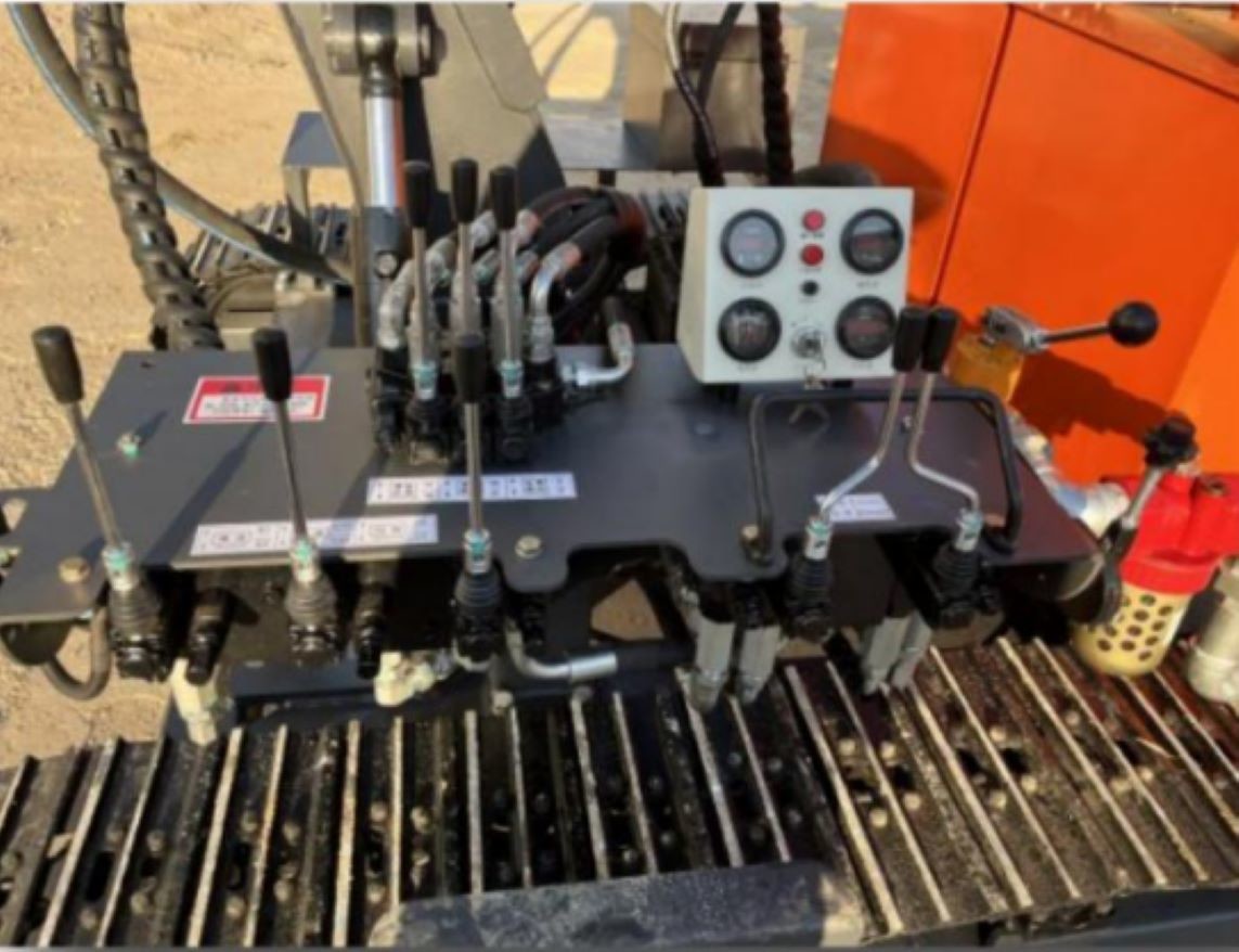MULTIFUNCTONAL PHOTOVOLTAIC DRILING RIG for excavator attachment for Photovoltaic power generation