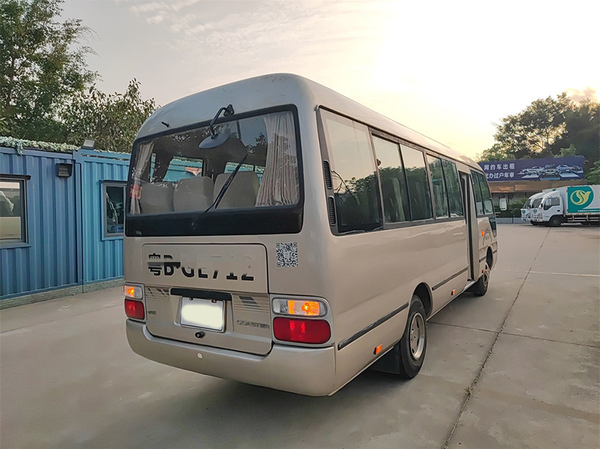 Diesel Used Mini Coach 15-23 Seats Left Hand Drive Mini Bus