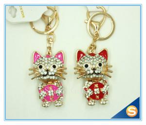 China Custom Latest Fashion Souvenir Zinc Alloy Lucky Cat Rhinestone Metal Key Chain wholesale