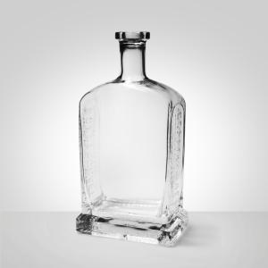China OEM Customized Glass Bottles For XO Bourbon Whiskey wholesale