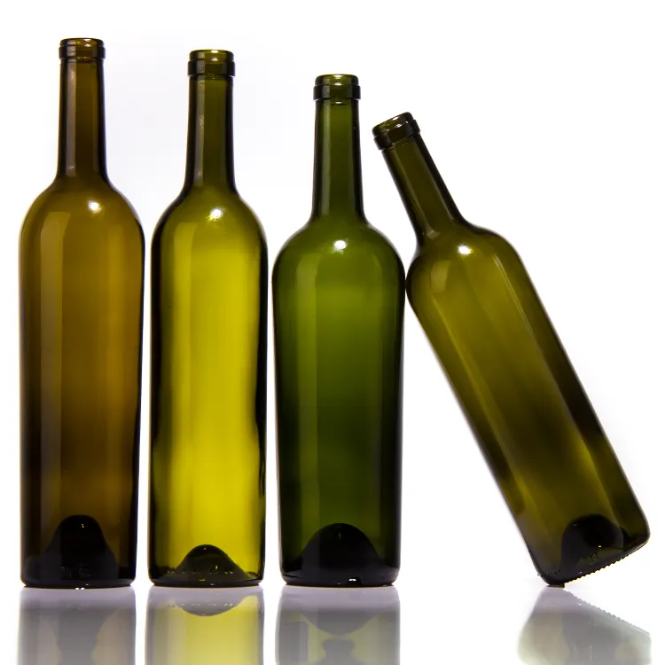 Customized Logo Luxury Red Wine Glass Bottle with Spray Cap and Glass Collar Material