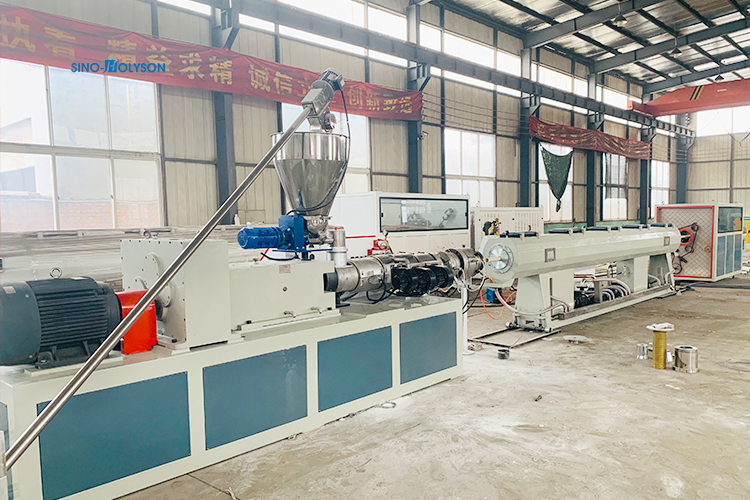 42 Rpm UPVC Pipe Manufacturing Machine 380V / 415V For Drain Pipe