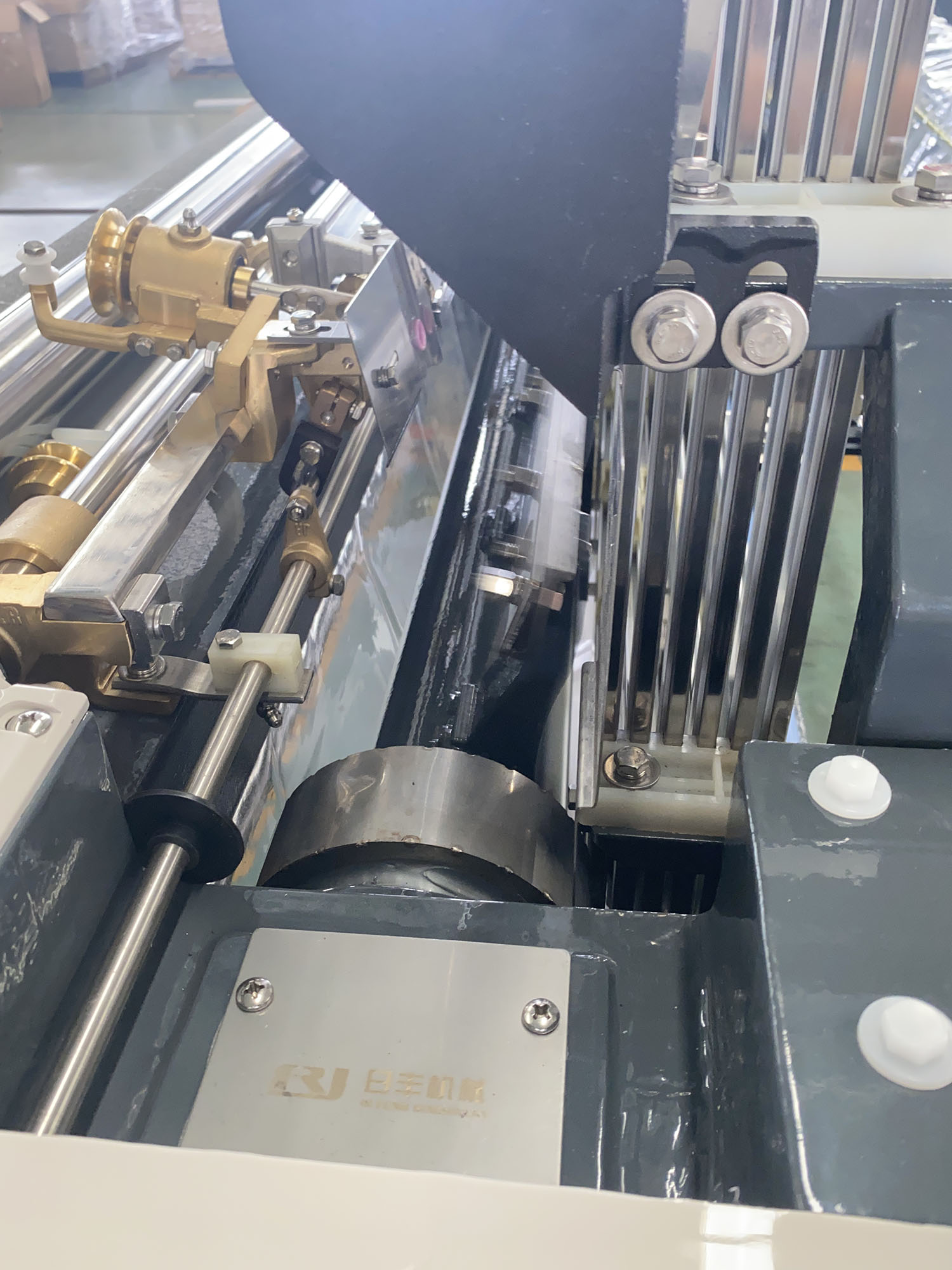Cam Shedding Electronic Air Jet Weaving Machine 1000 RPM 360cm