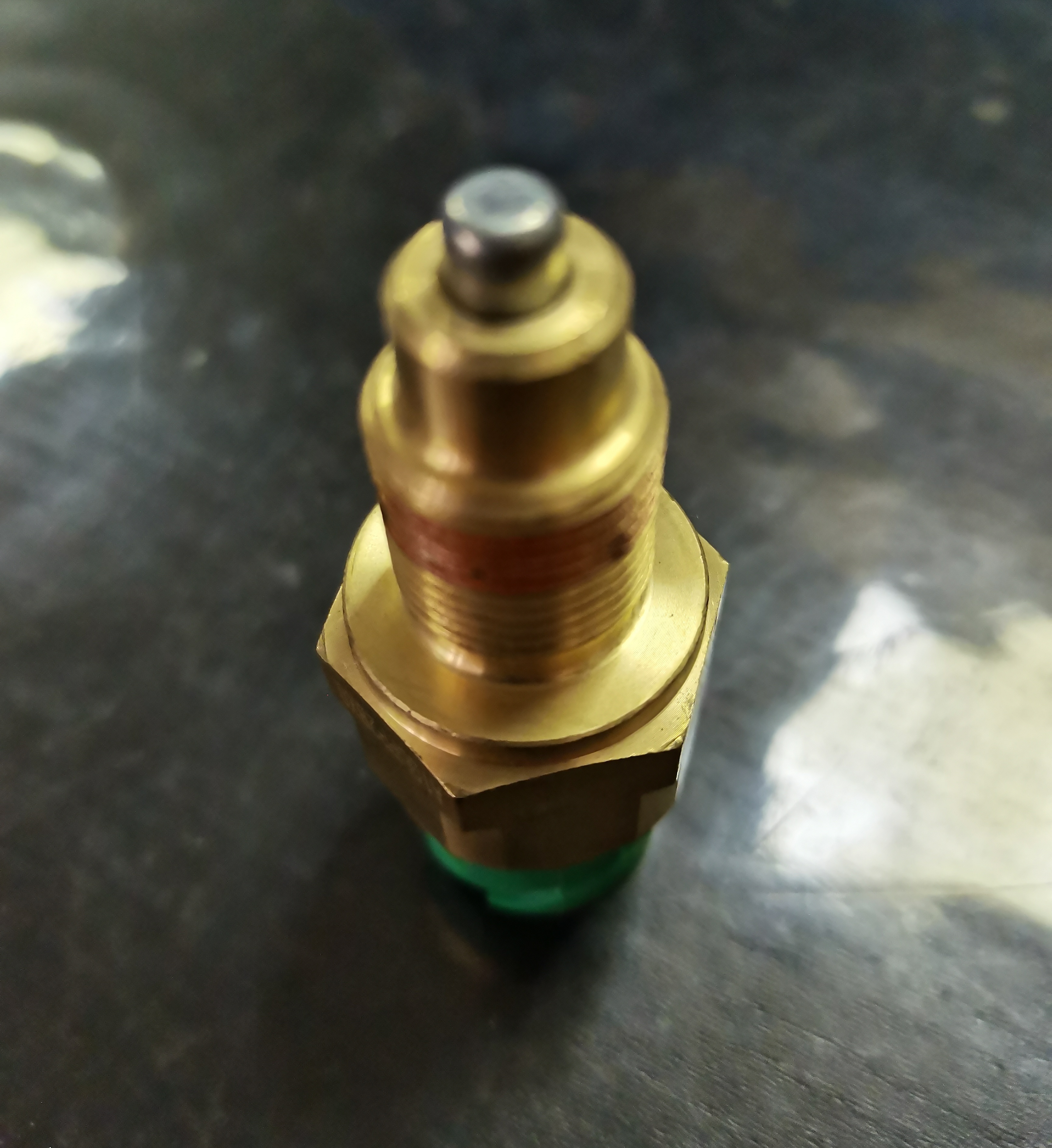 OE NO. 0068DS-1 0041-5 PTO Switch for HOWO Shakman FAW Jiefang Truck Parts
