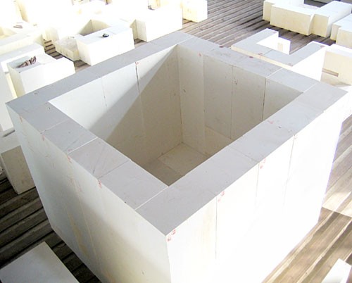45-50% Al2O3 Content Fused Zirconia Corundum Tiles for Glass Melting Furnace Bottom