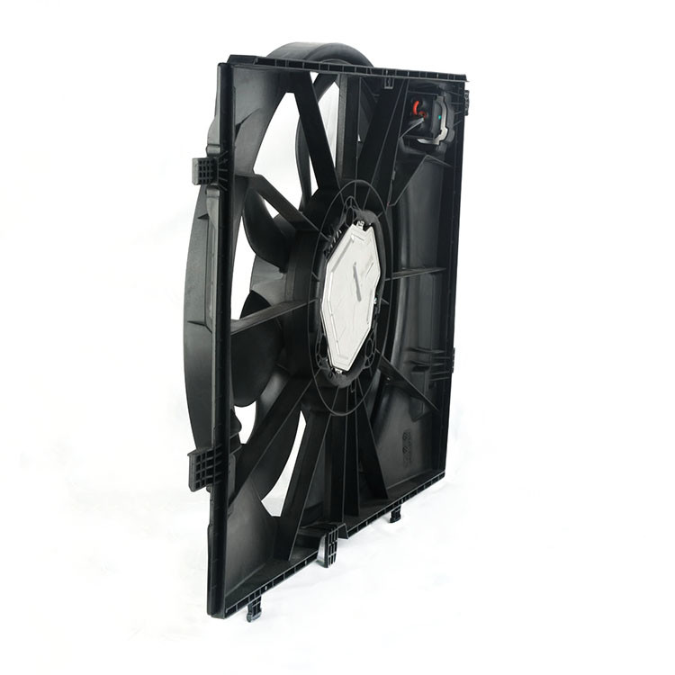 W205 Radiator Fan Assembly Mercedes Benz A0999061000 A0999061100 A0999061200