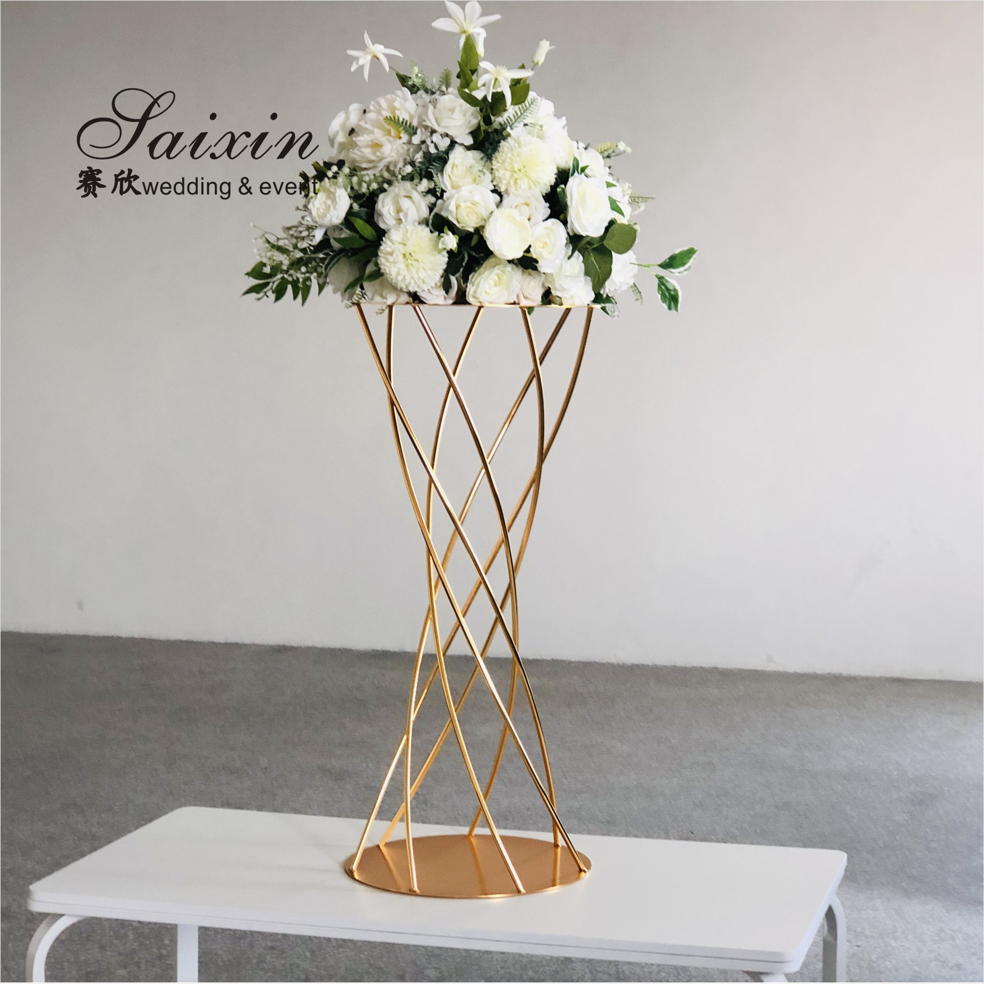 Tall Aisle Wedding Flower Stand Decorative Gold Metal Flower Holder