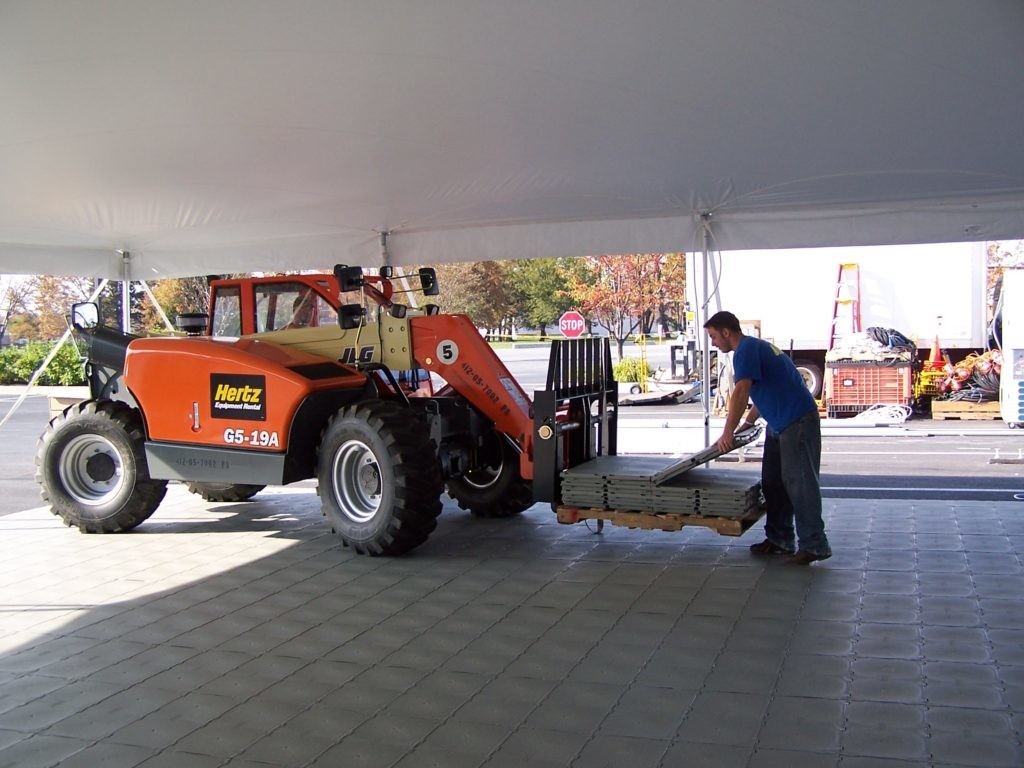 Polypropylene Temporary Outdoor Flooring Lightweight Portable Tent Flooring