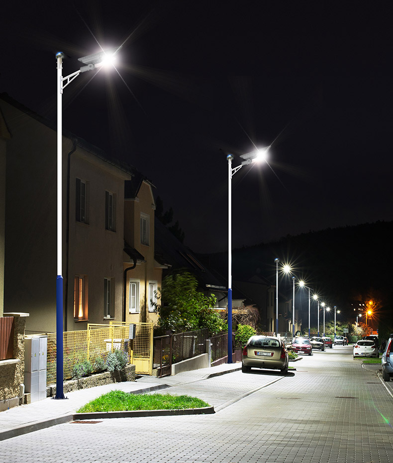 All In One 100W 200W Solar Sensor Street Lamp Outdoor Road Lights With Remote Control