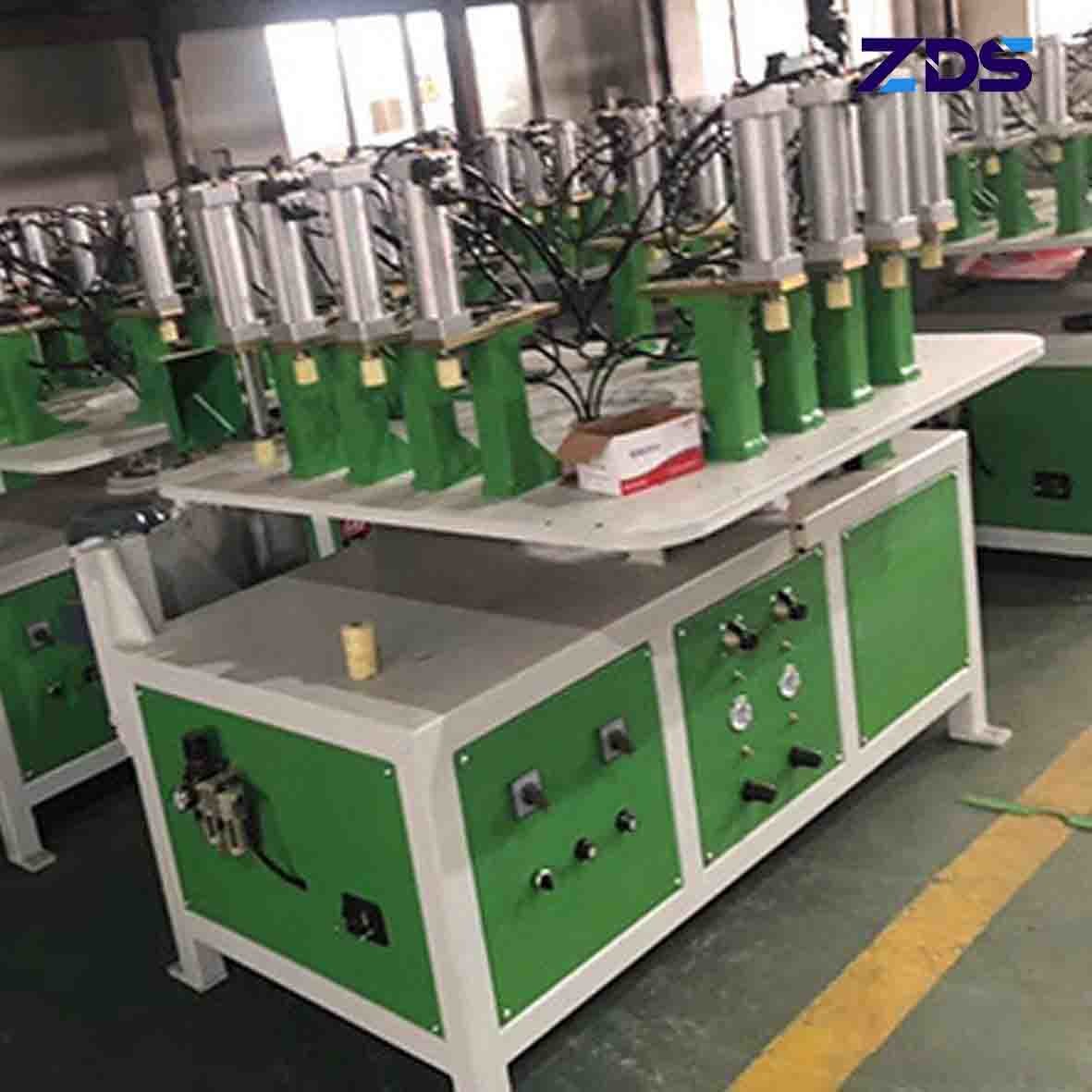 Fully Auto CNC Copy Milling Machine Chess U Disk Wooden Cover Copy Router Machine