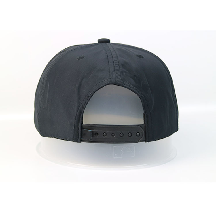 Unstructured Plain Nylon Flat Brim Snapback Hats For Boys Custom 5 Panels