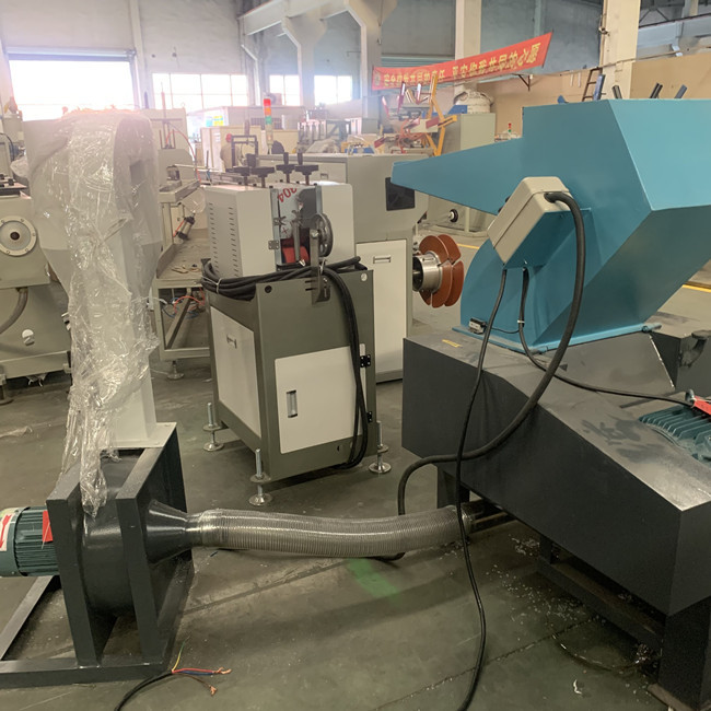 10mm Wall Thickness PVC Crusher Machine 1300kg/H Low Noise