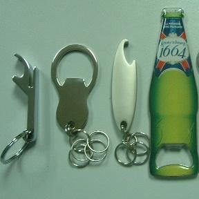 China Metal Die casting 2.5mm - 3.0mm thickness Customed bottle openers wholesale