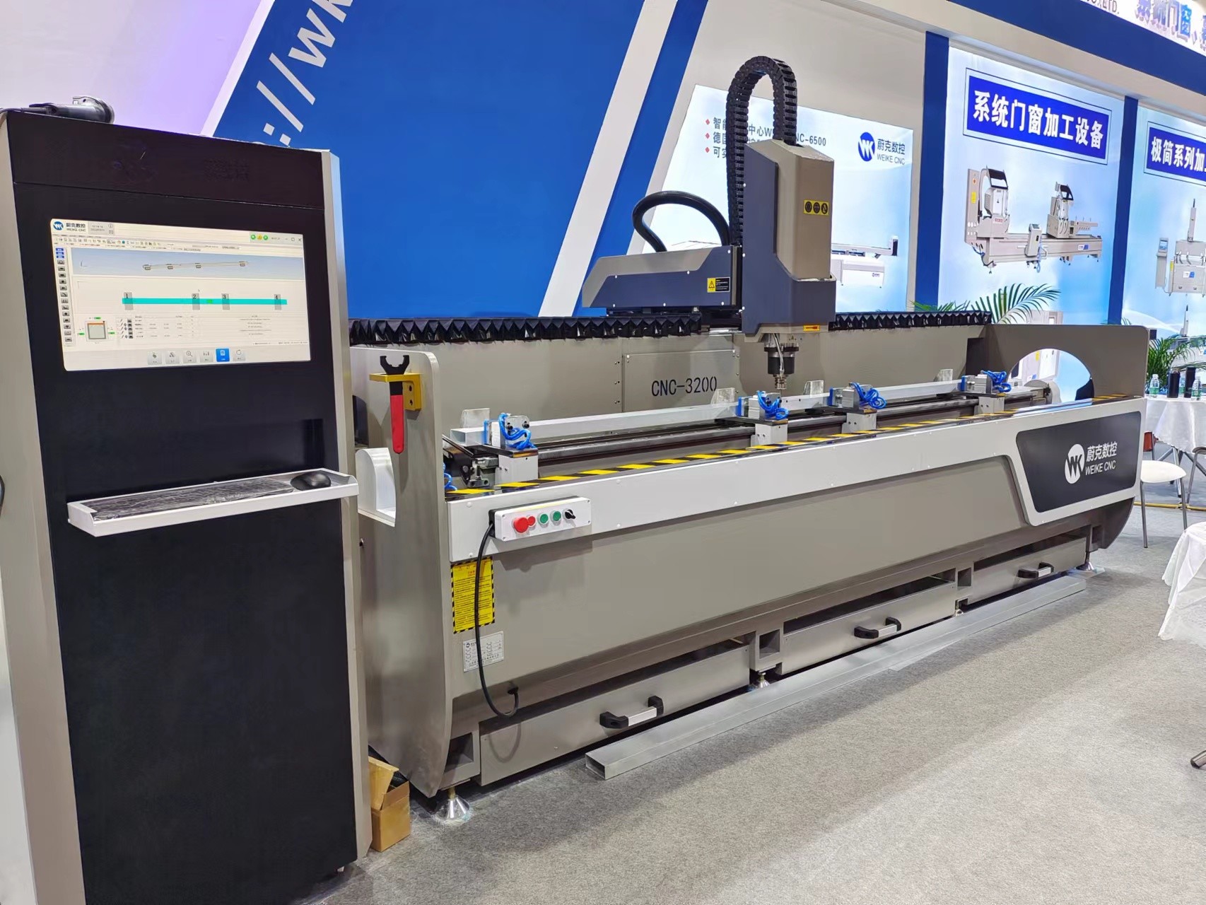 3 Axis Cnc Aluminum Machining Center Window And Door Making Machinery