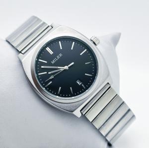 China Waterproof Digital Sport Watch for Swimming and Diving Enthusiasts wholesale