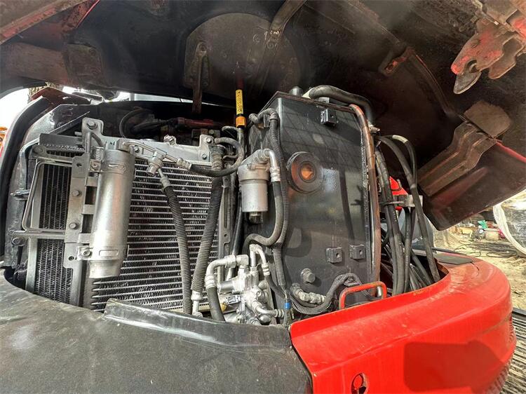 Less Hour Made in Japan Mini Crawler Used Excavator Kubota KX165 KX165-5 in Shanghai