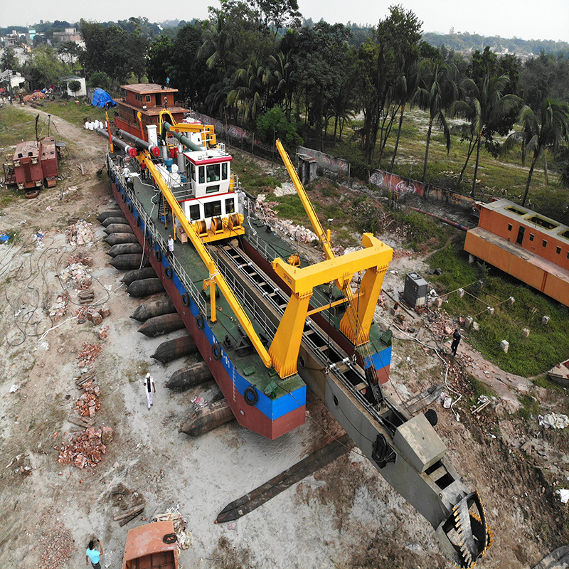 Hydrauliy Diesel Engine Equipment 10/12/14/16/18/20/24/26 Inch Gold Dredge/D Boat /River Dredge Cutter Suction River Sand Dredger with Cutter Head Machinery