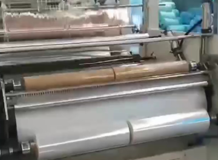 Plastic Extrusion Moulding Process Flat Extrusion T Die Lamination Machine