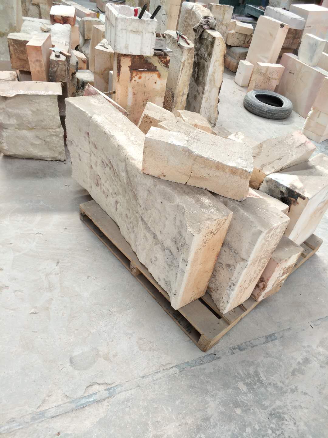 AZS Refractory Brick for Glass Bottles Making Furnace Customized Size from Manufacture