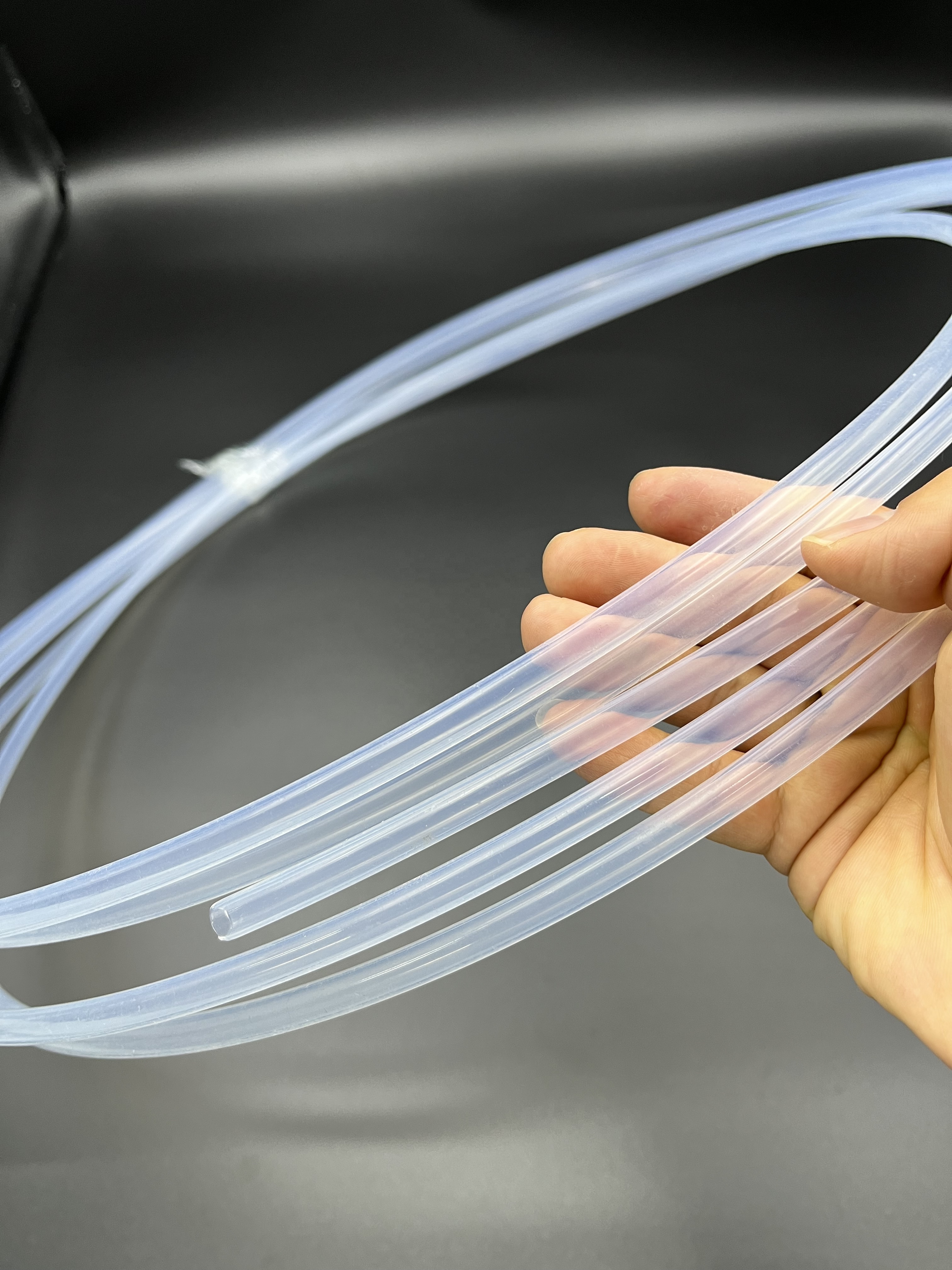 Clear ptfe tubing Cutting Service Offered Transparent PTFE Pipe for High Temperature Chemical Processing