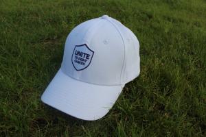 China Mesh Unisex Baseball Caps 6 Panel Velcro Closure 100% Pu Leather Material wholesale