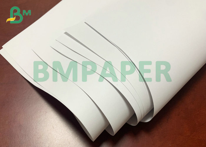 890mm 1200mm Wood Pulp Uncoated Woodfree Paper 250g 350g For Clothes Tag
