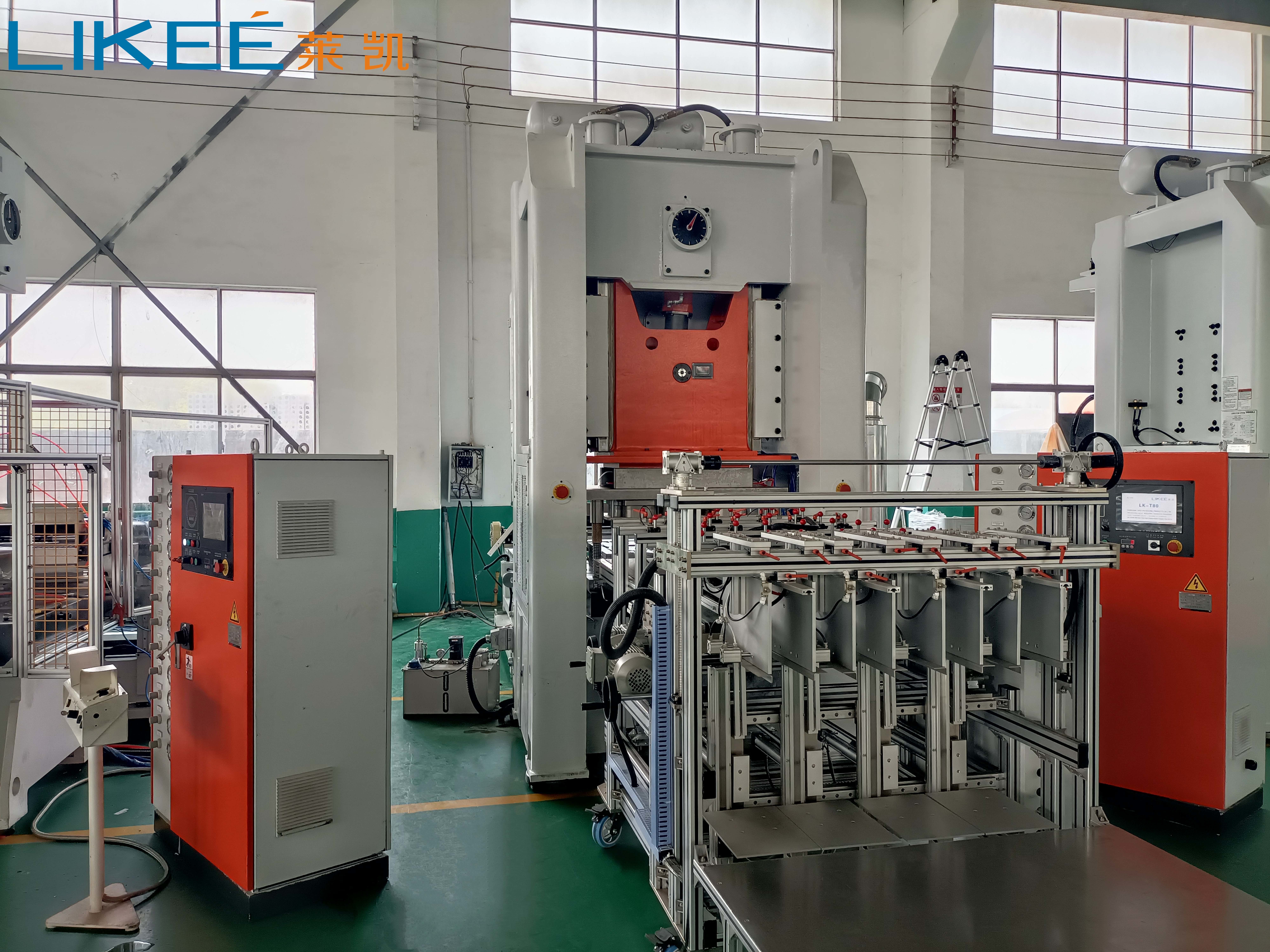 Schneider Electric Aluminum Foil Tray Making Machine with Mitsubishi PLC