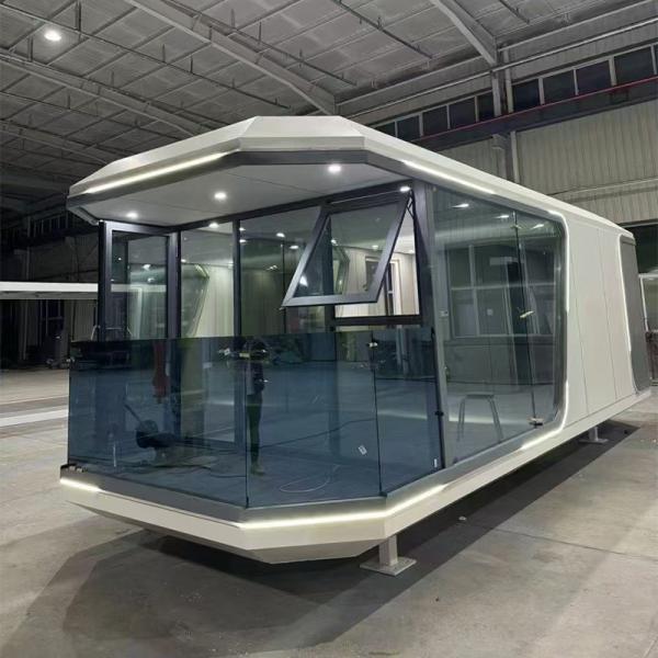 Customized Prefabricated Luxury Hotel Modern Space Capsule Camping House with