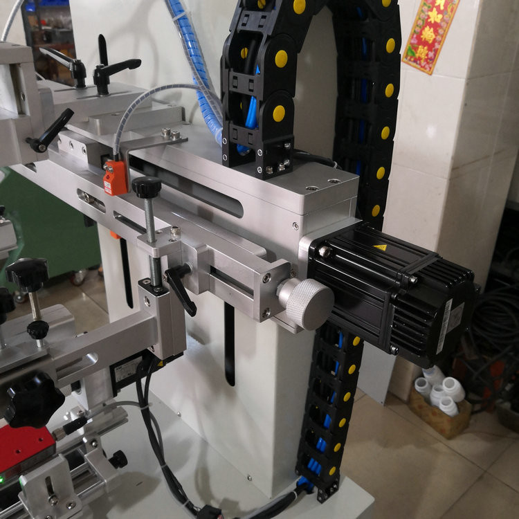 800P/H Bottle Screen Printing Machine Automatic Positioning Color Fixing
