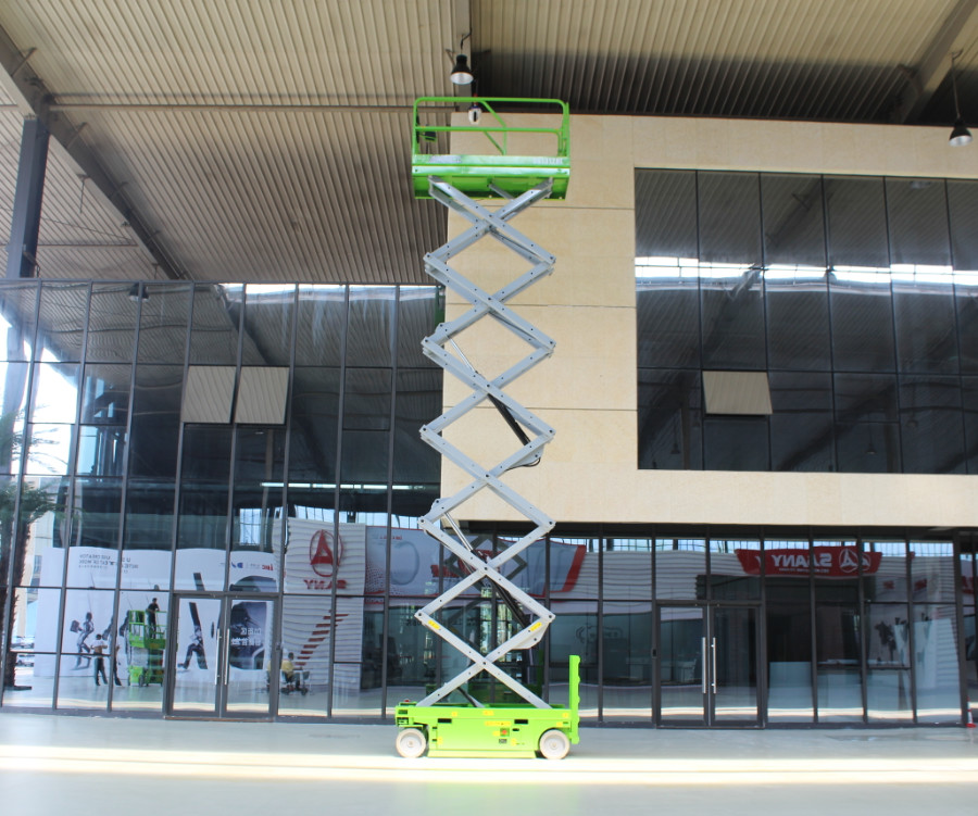 CE 12m self propelled scissor lift with 320kg capacity for sale