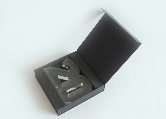 PP Window PMS Color 1500gsm Cardboard Magnetic Gift Box